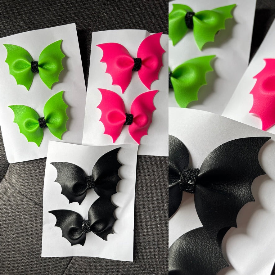 PU Leather Bat Alligator Piggy Clips (RTS)